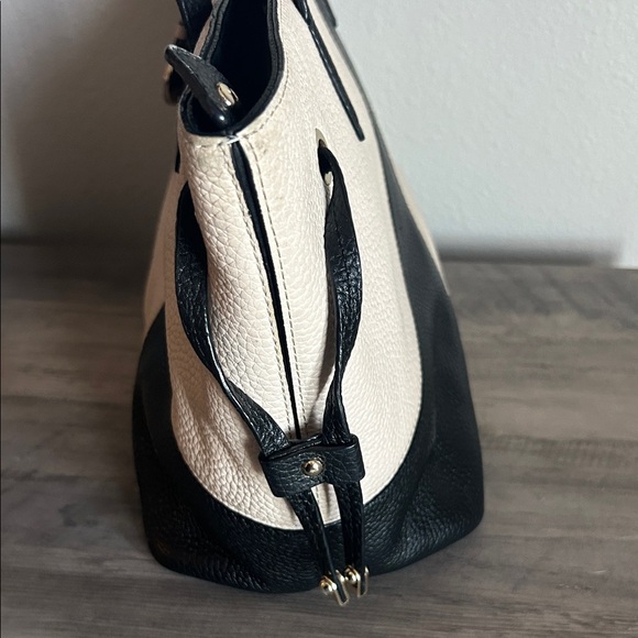 Kate Spade Black and Cream Tote - Picture 9 of 11